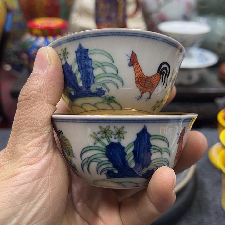 瓷片摆件设计师和机器设备