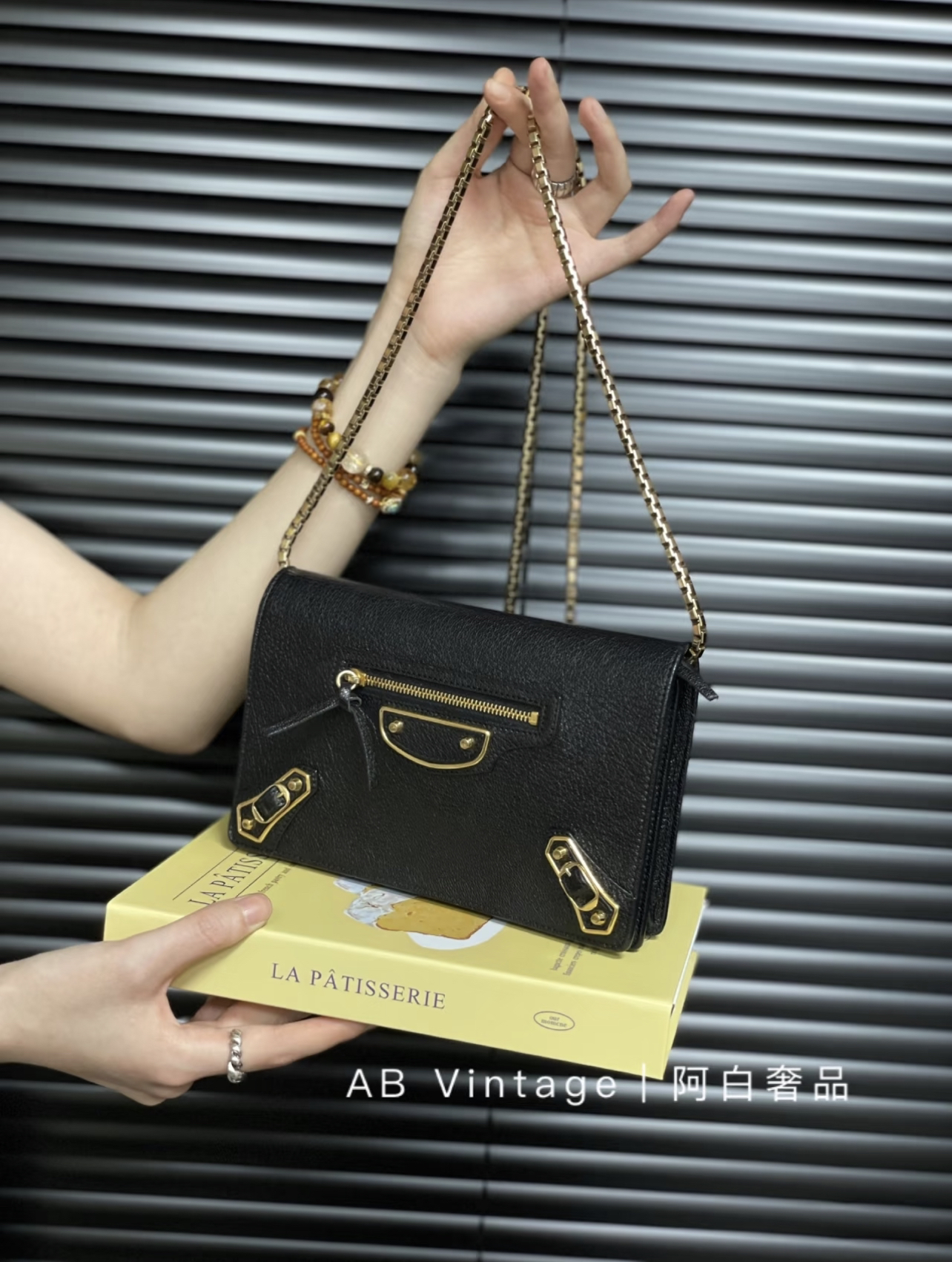 95新 Balenciaga/巴黎世家 阿白奢品｜巴黎世家 黑金woc斜挎包