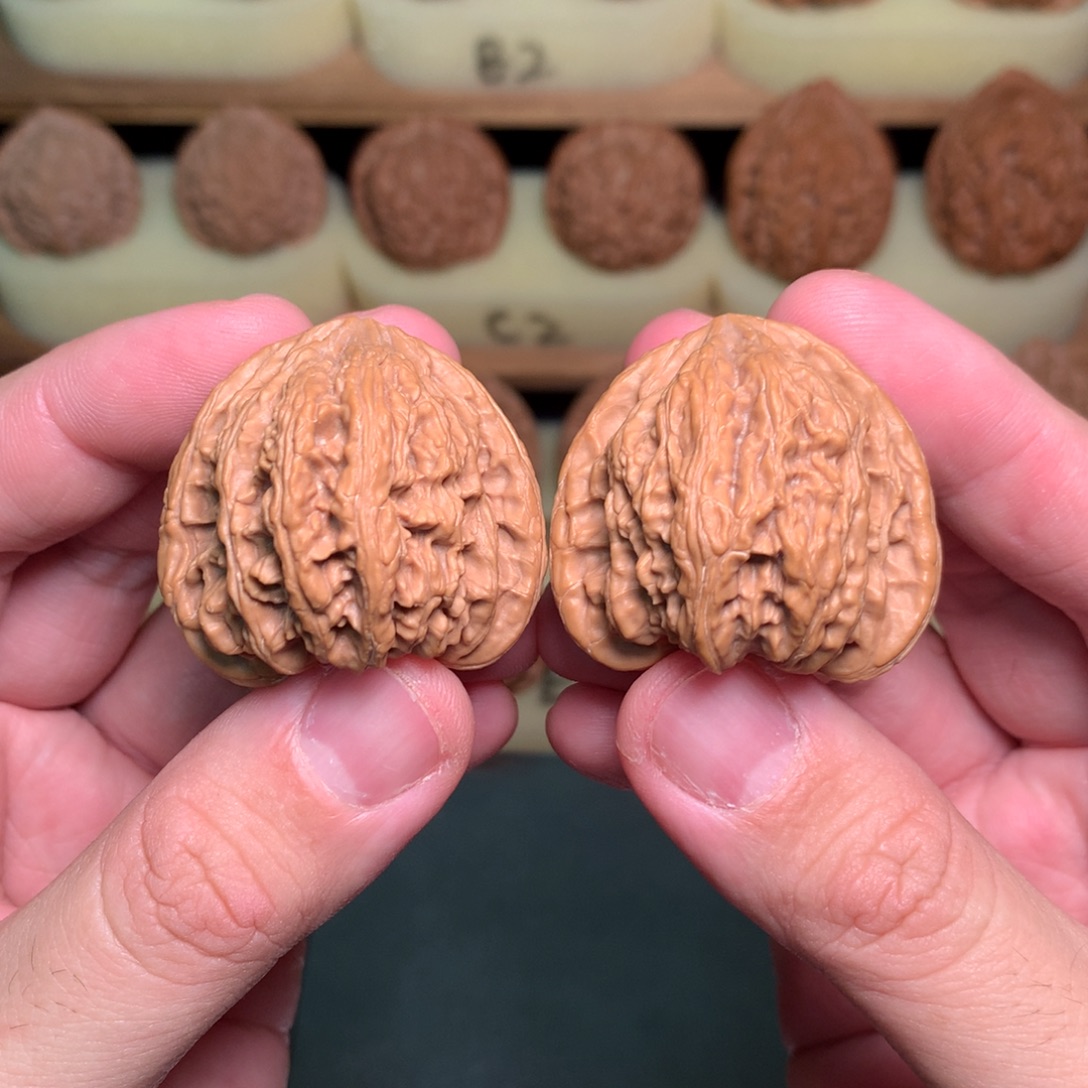 文玩核桃吊坠38三角密纹全品无药