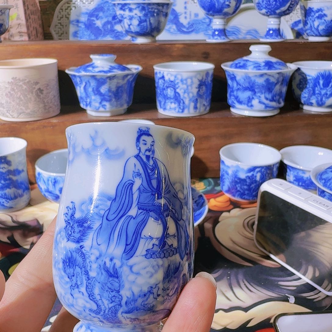 泥塑奥*曼主人杯手工手绘