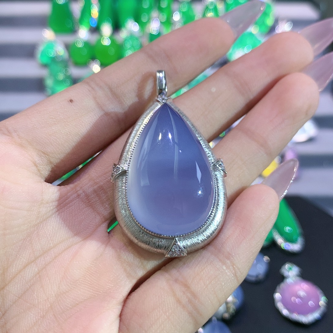 虎***娴玛瑙/玉髓银S925镶嵌颈饰