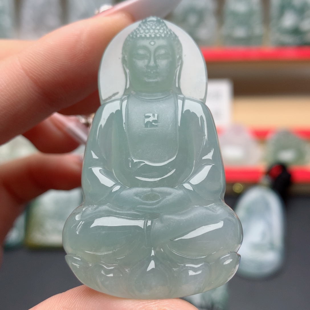 颈饰未镶嵌翡翠大日如来