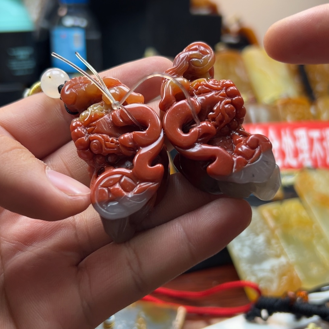 石英质玉（黄龙玉）未镶嵌hly