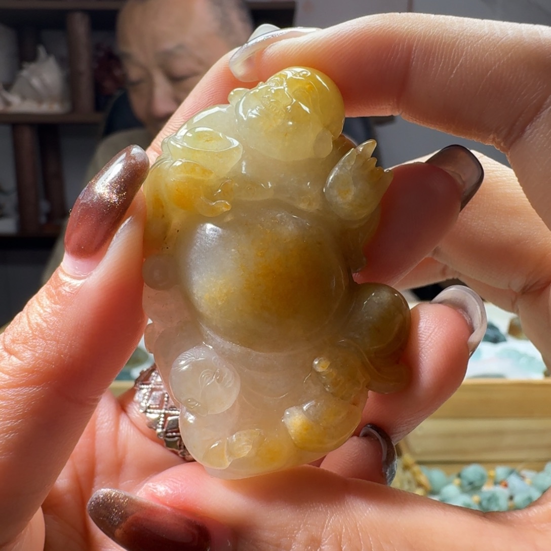 定制翡翠未镶嵌逍遥佛