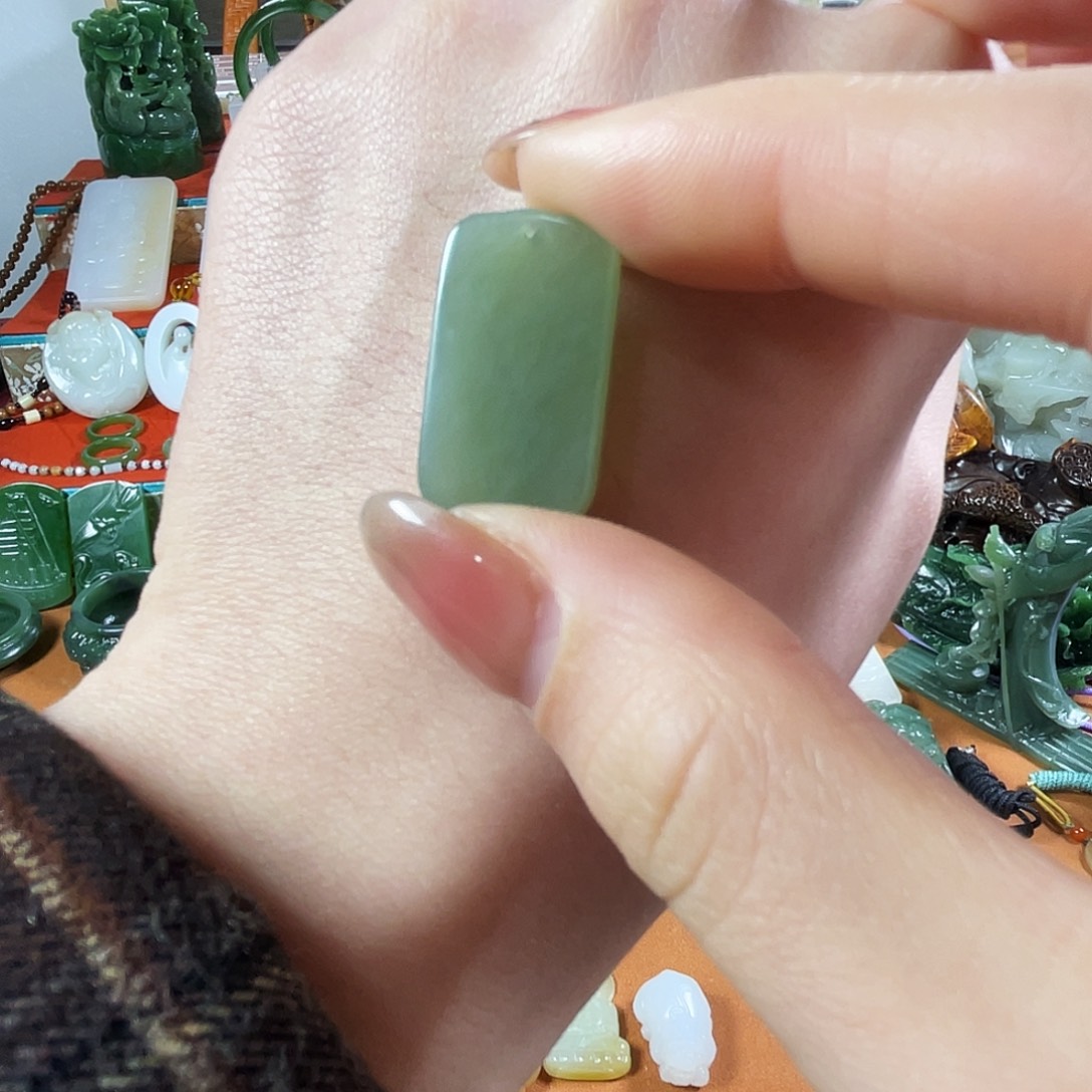 和田玉（碧玉）未镶嵌颈饰