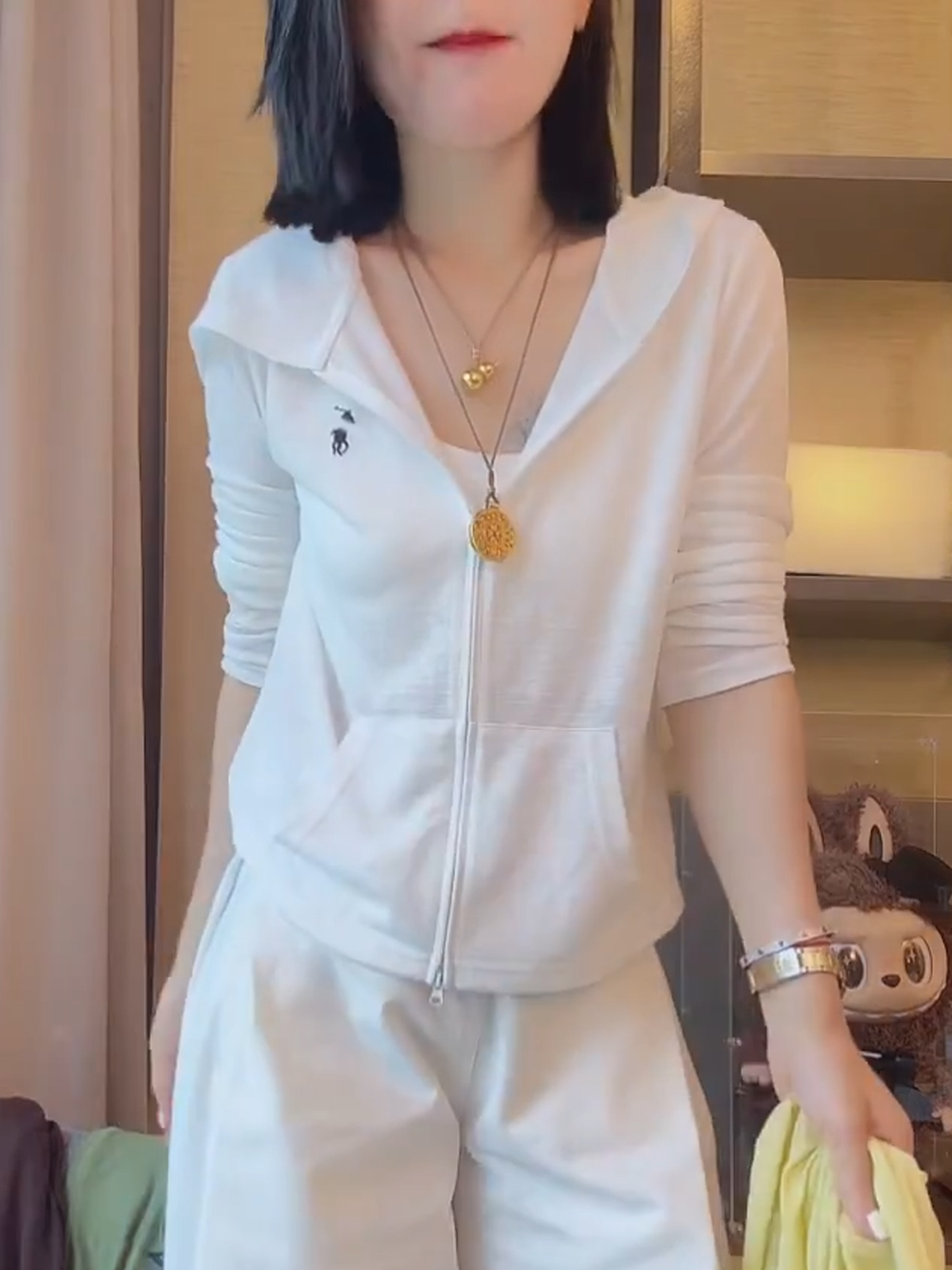 白色小马刺绣连帽卫衣女秋冬开衫外套2025年新款韩系显瘦长袖上衣