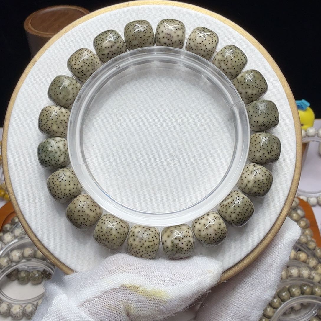 暗***防吊坠星月菩提青花瓷金标