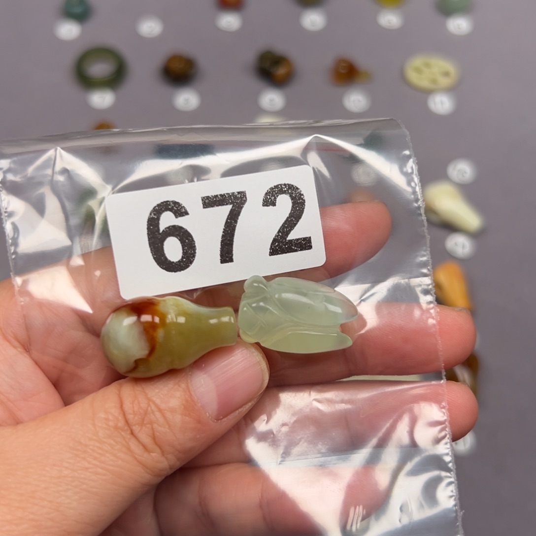 未镶嵌蛇纹石玉颈饰深**极微瑕不退不换