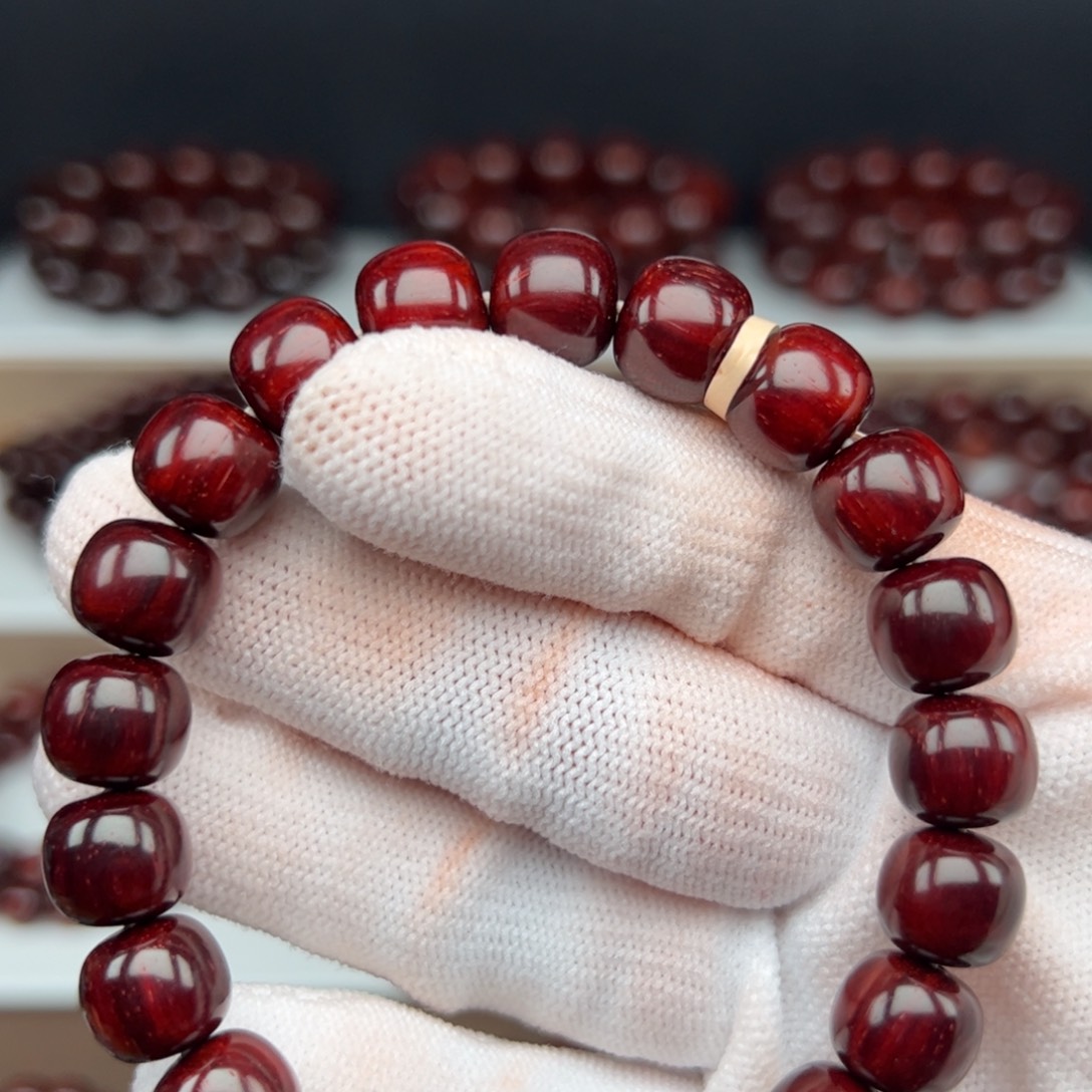 高***成手串/手链小叶紫檀1.0*11老型珠顶泥5236