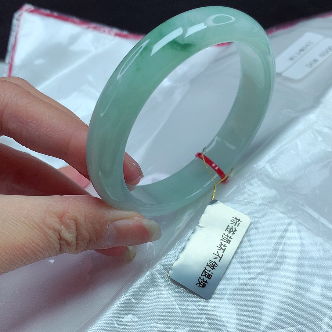 翡翠手镯未镶嵌56圈047