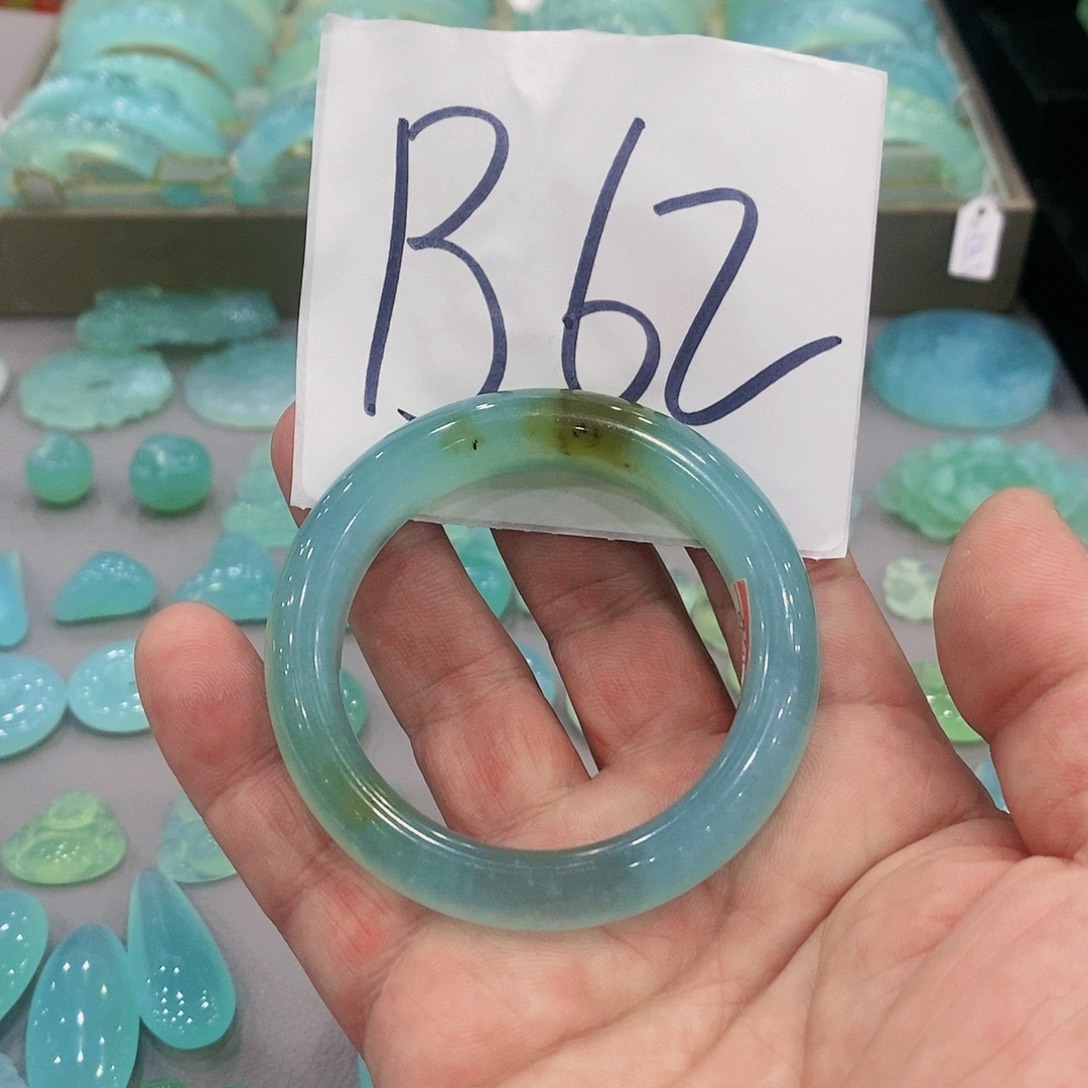 蛇纹石玉珠宝奇石未镶嵌?