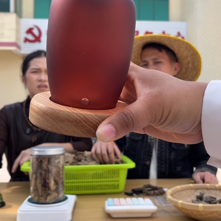 沉香碎屑沉香奇楠熏香炉一套➕20只蜡烛多样性发一