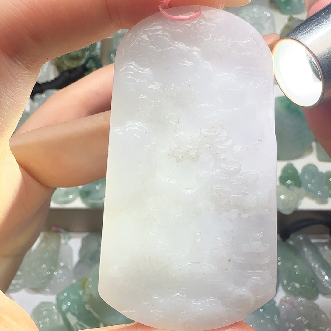 翡翠未镶嵌颈饰天然缅甸翡翠山水