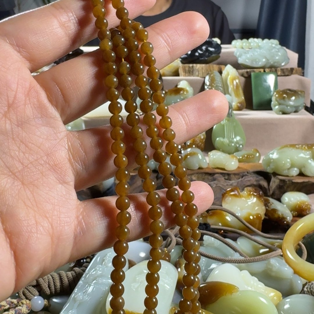 和田玉（糖玉）未镶嵌挂件