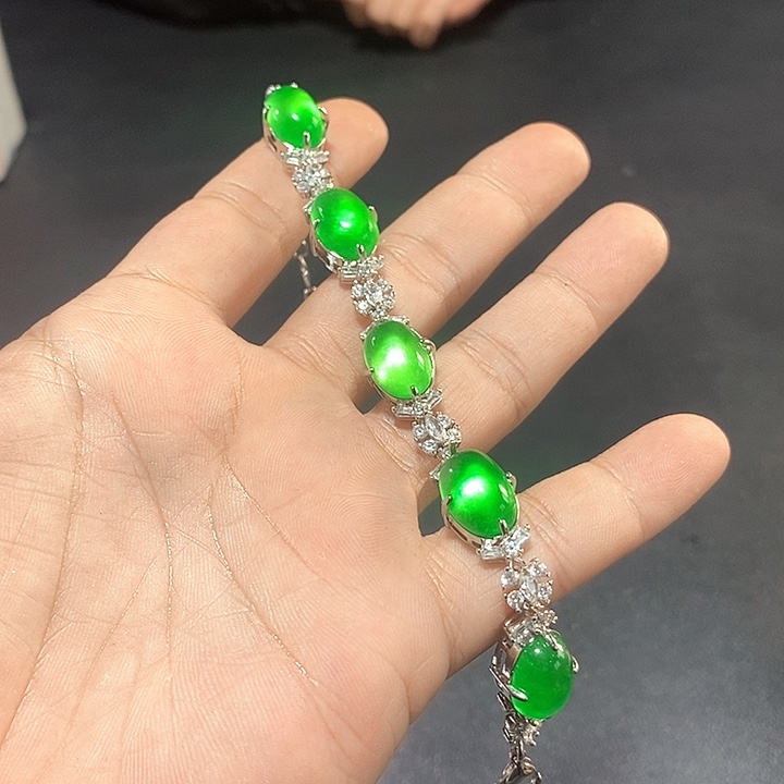 翡翠耳坠未镶嵌截图