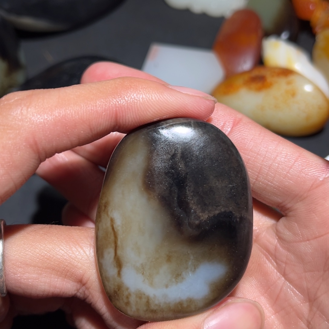 和田玉未镶嵌珠宝奇石