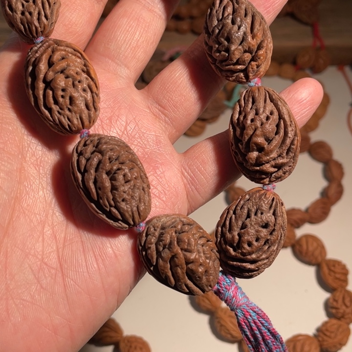 二***爷桃核手串fffddsssssdddddrrrtt