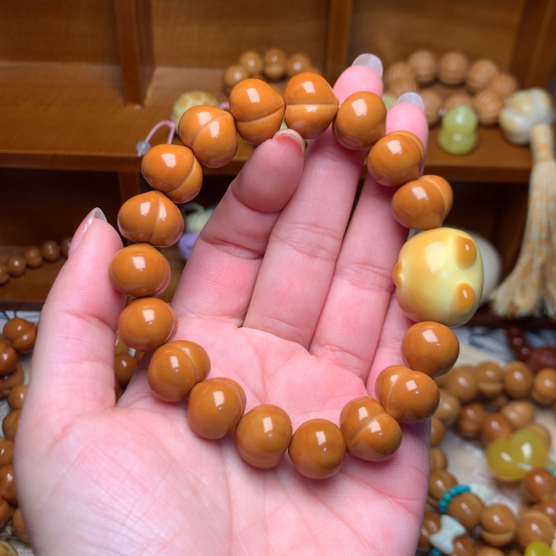 猴头核桃把件14玻璃底屁桃手串柯基