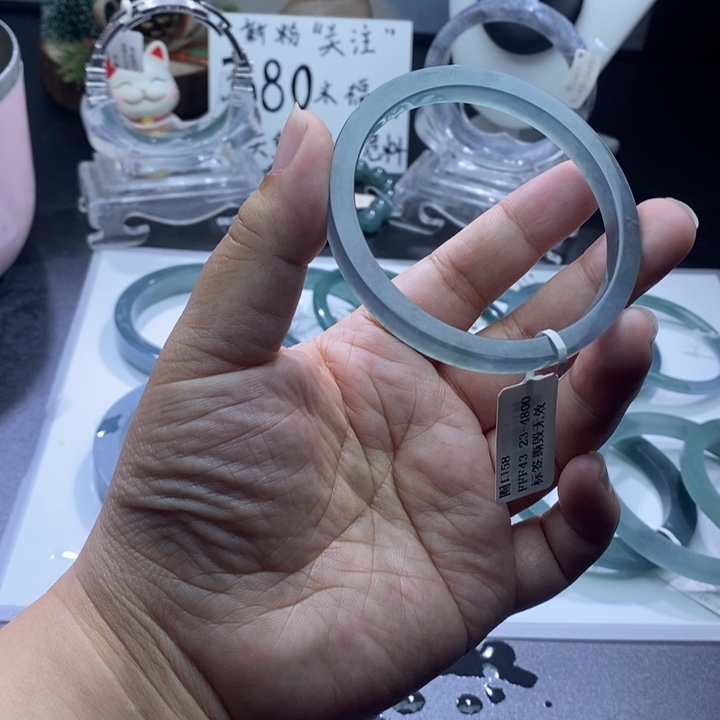 定制翡翠未镶嵌手镯烟蓝方条