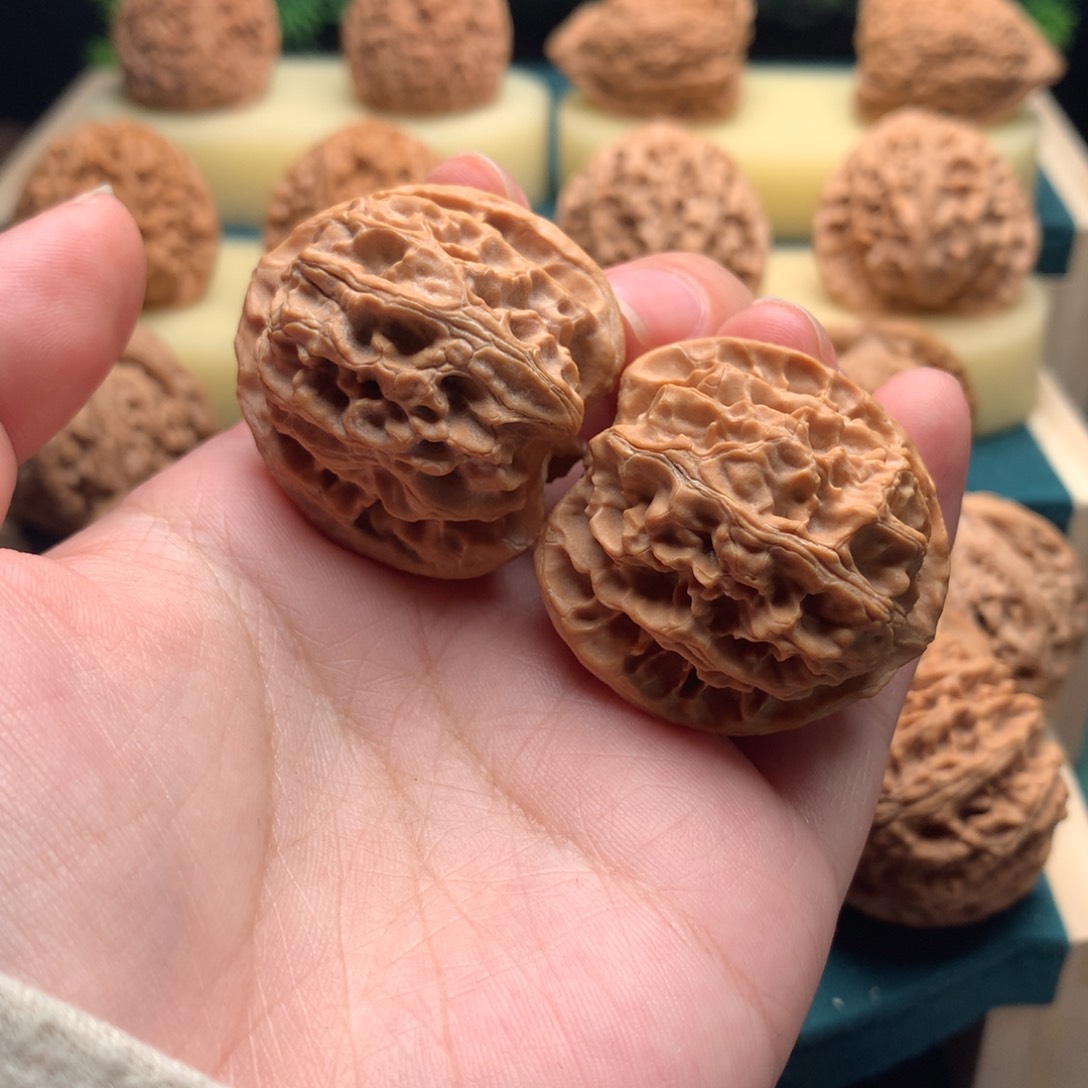 文玩核桃吊坠l****惧苹果园