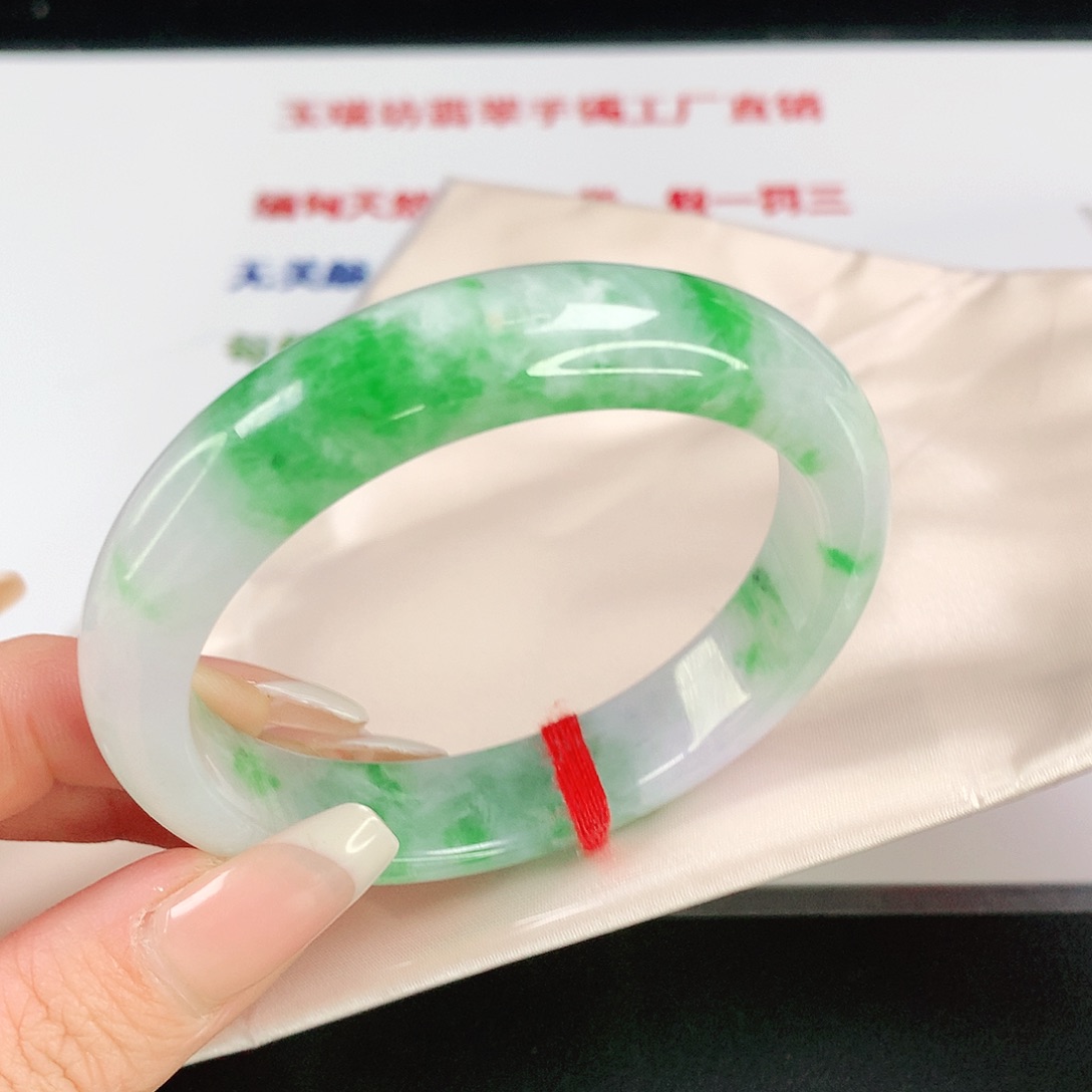 翡翠手镯未镶嵌1210翡翠
