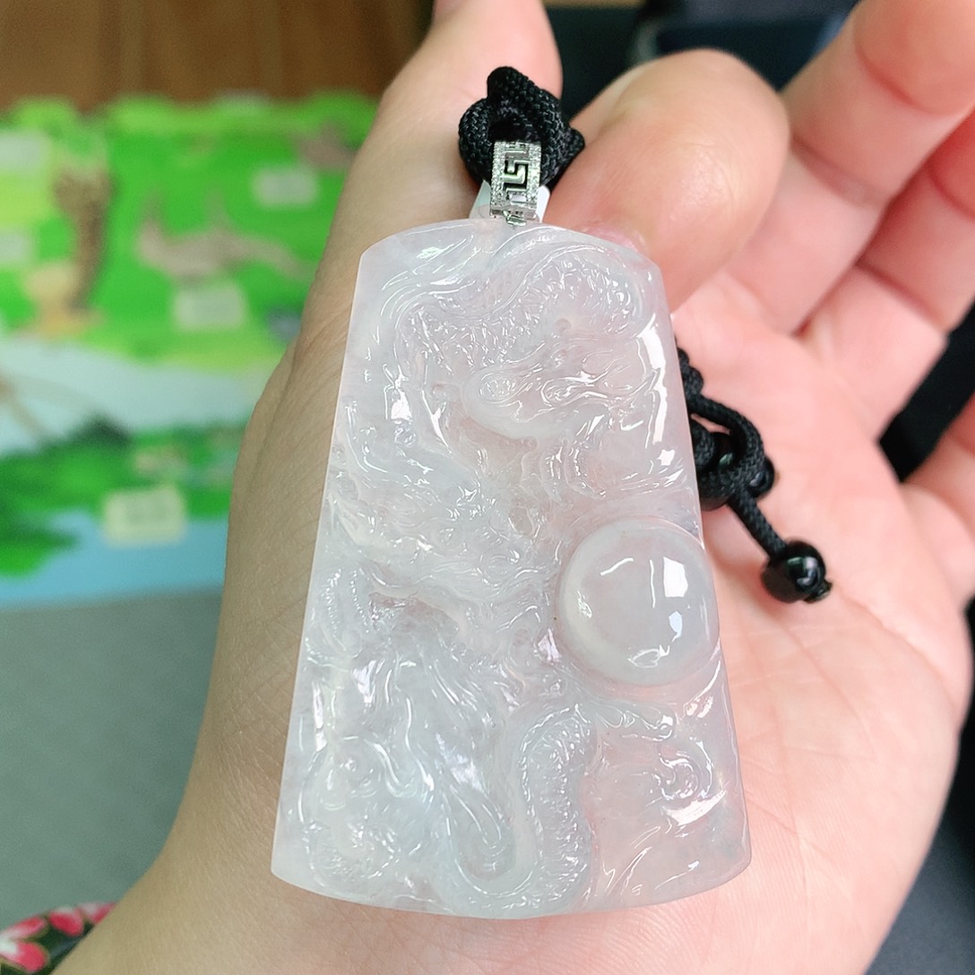 翡翠颈饰18K金镶嵌冰胶龙牌56*37*5.5