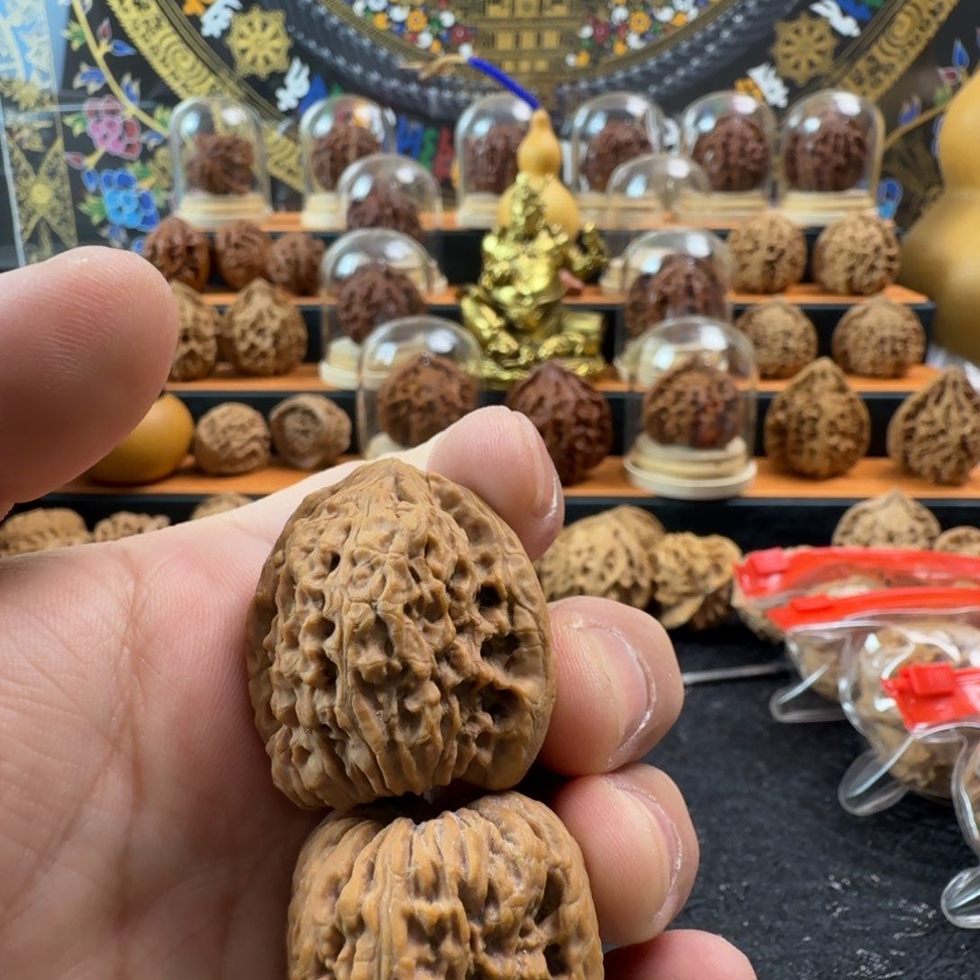 猴头核桃把件文玩核桃南疆石核桃