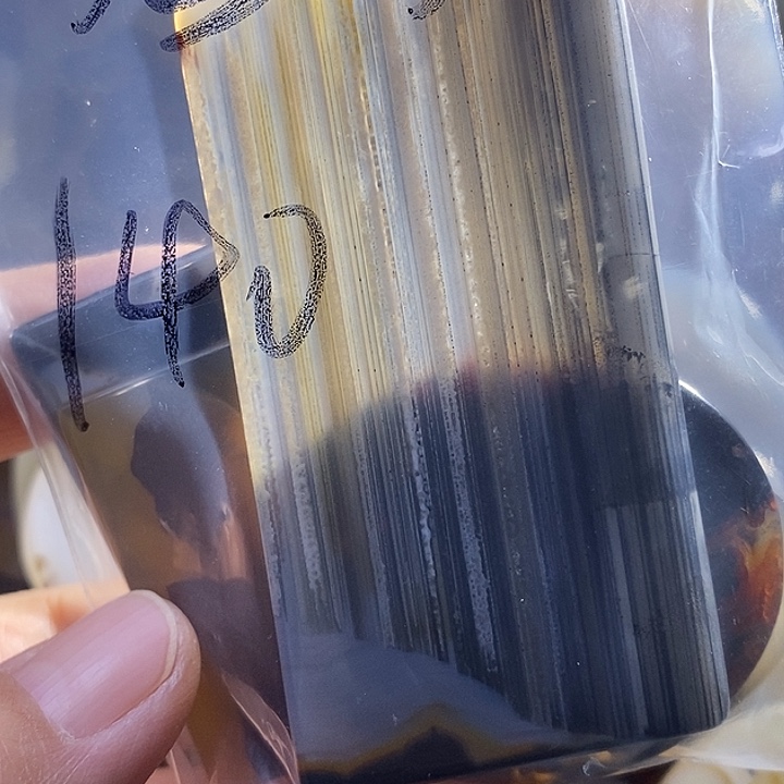 未镶嵌颈饰玛瑙/玉髓金*