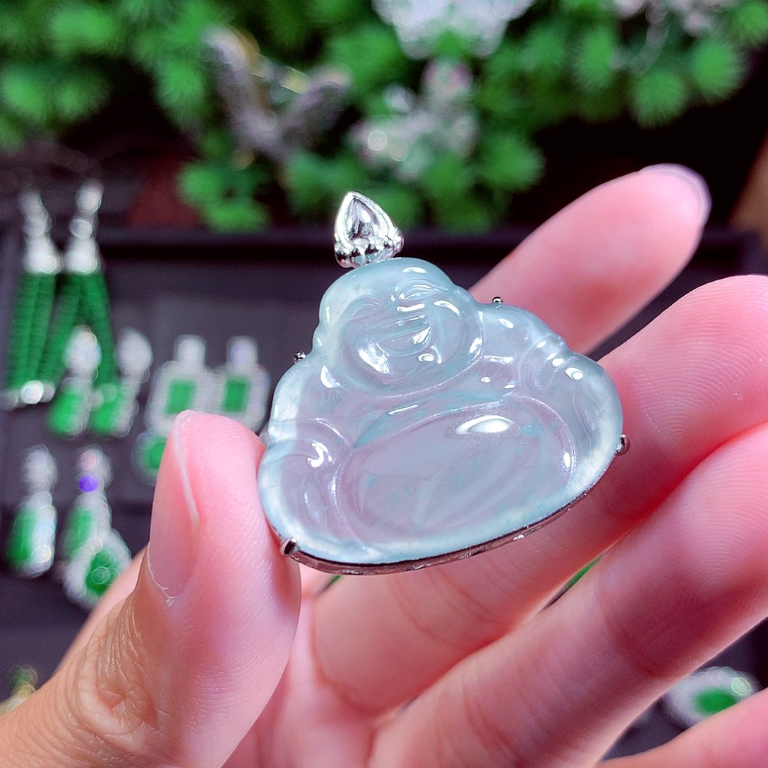 颈饰未镶嵌翡翠天然