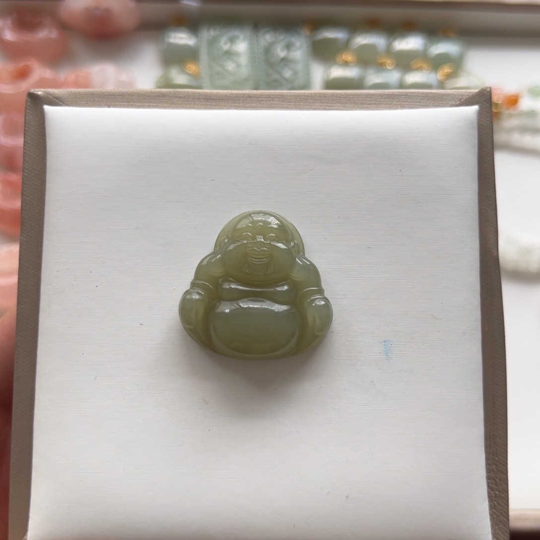 和田玉未镶嵌吊坠(赠链)