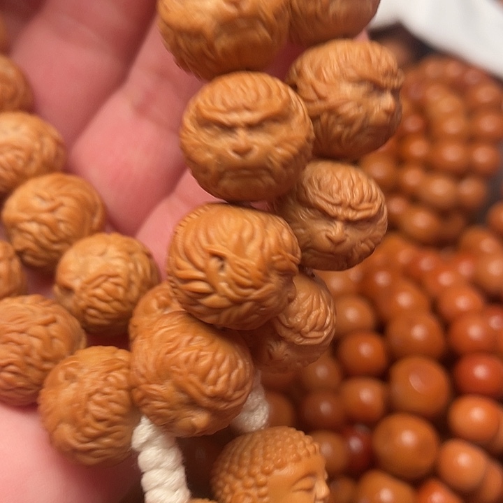 猴头核桃手串二****量黑神