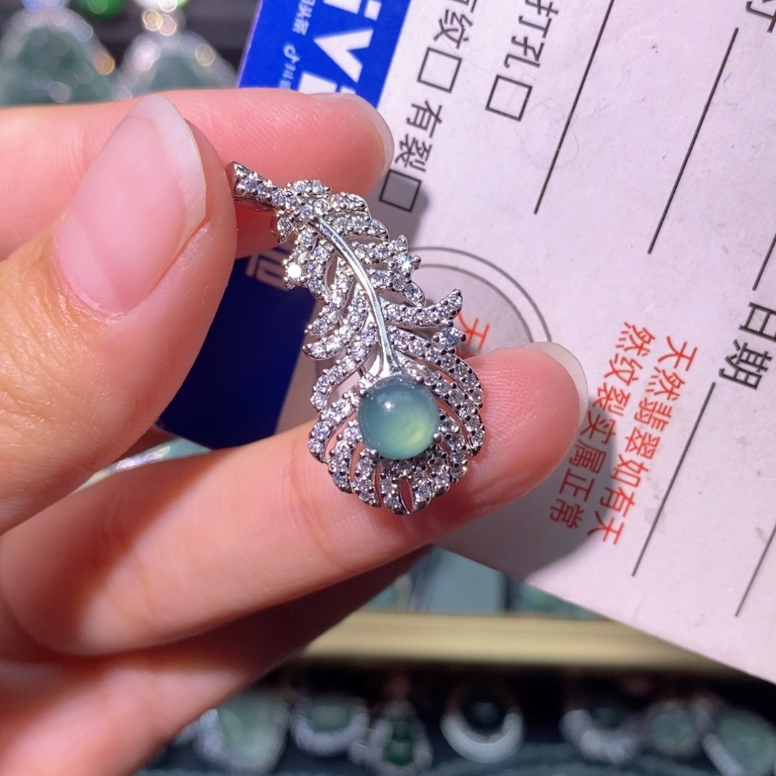 翡翠未镶嵌颈饰天然