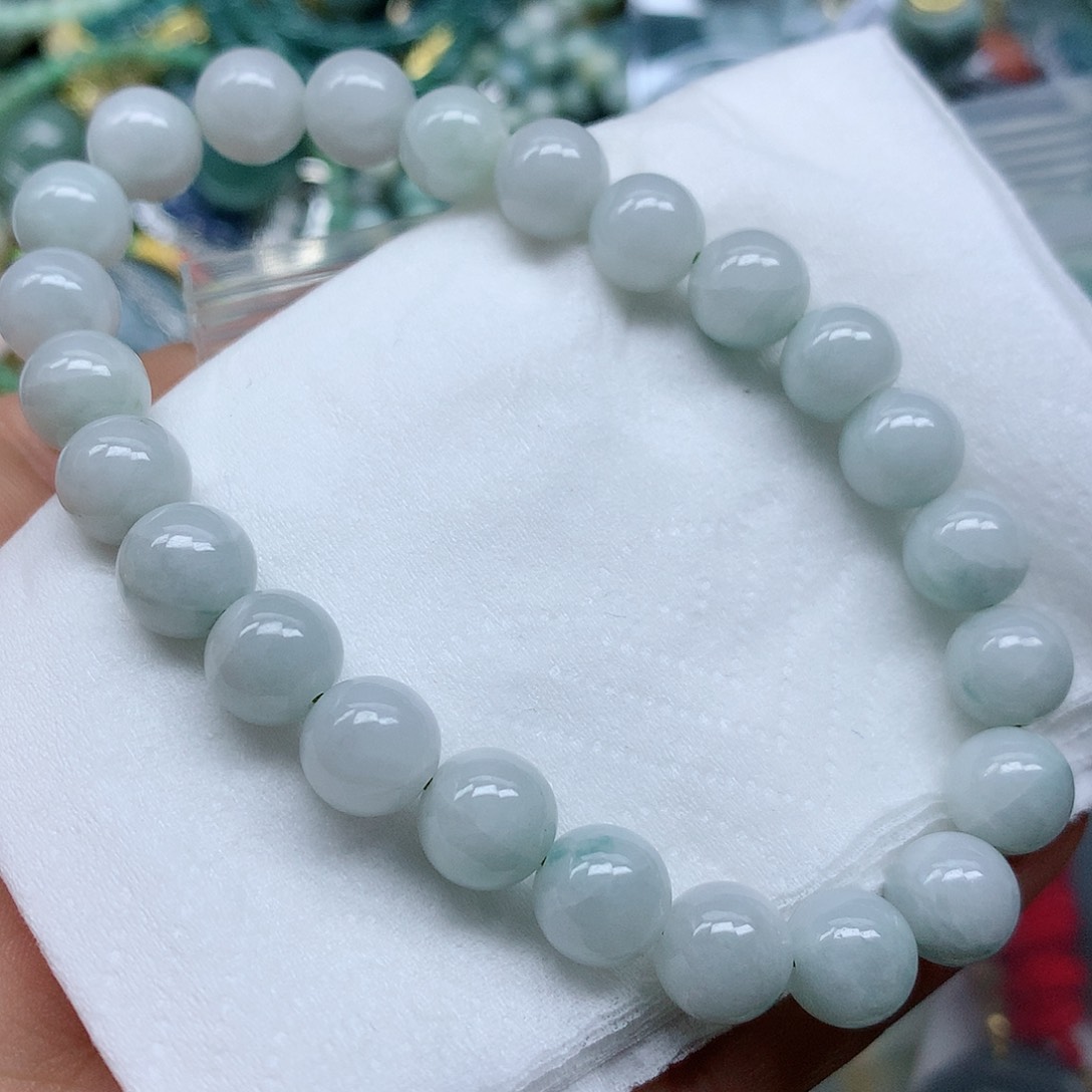 翡翠颈饰未镶嵌手串