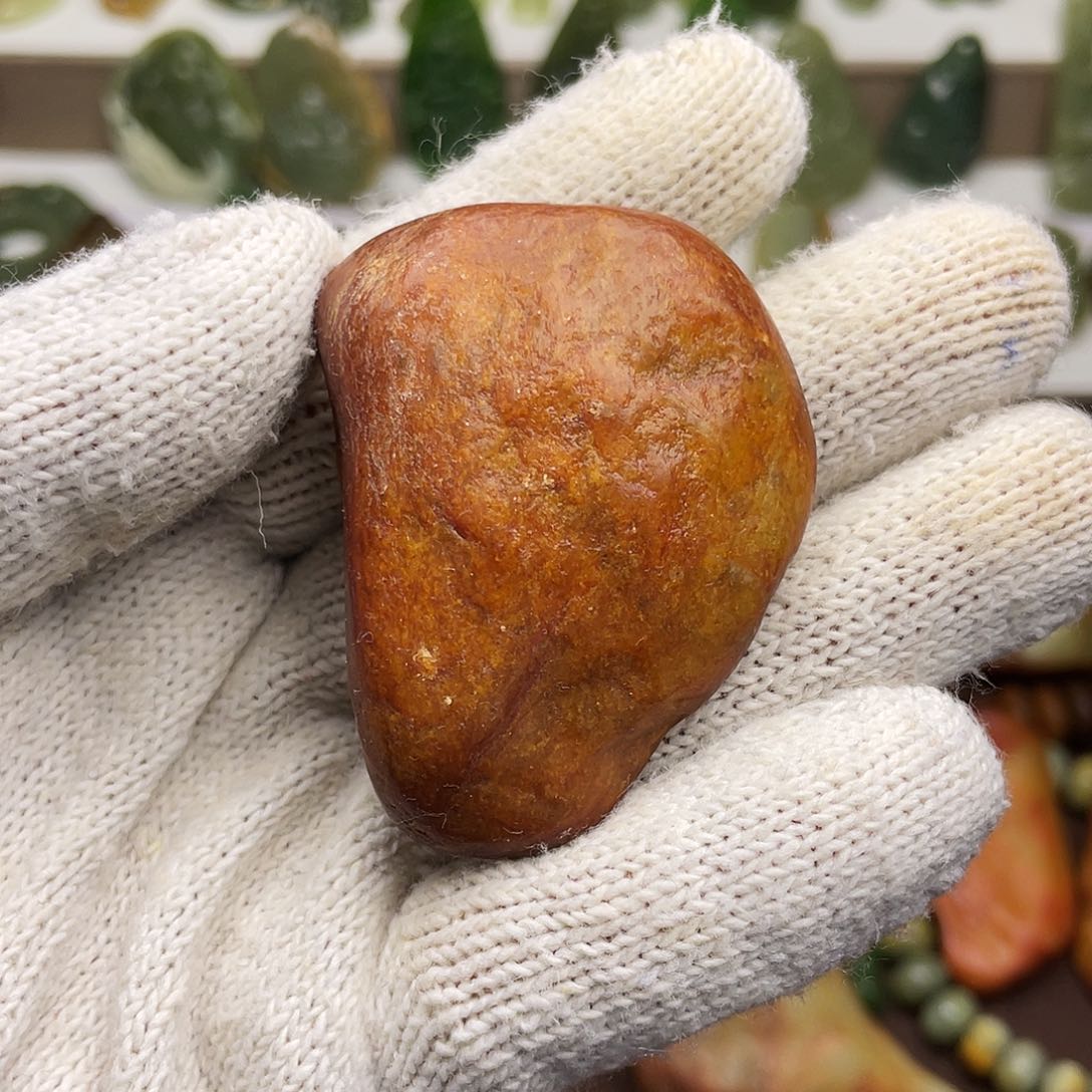 岫岩河磨玉（透闪石质玉）颈饰未镶嵌