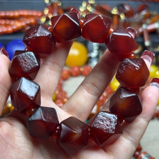 玛瑙/玉髓颈饰未镶嵌