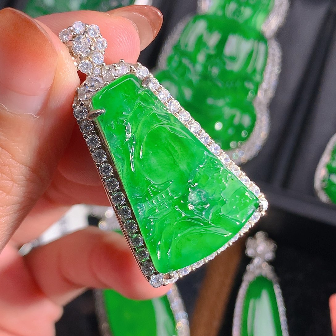 翡翠吊坠(不含链)未镶嵌