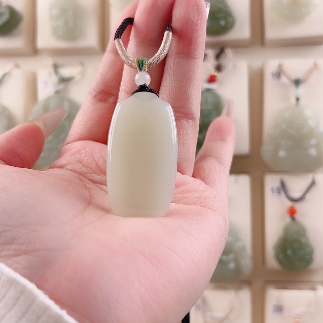 和田玉吊坠(不含链)未镶嵌忧***包