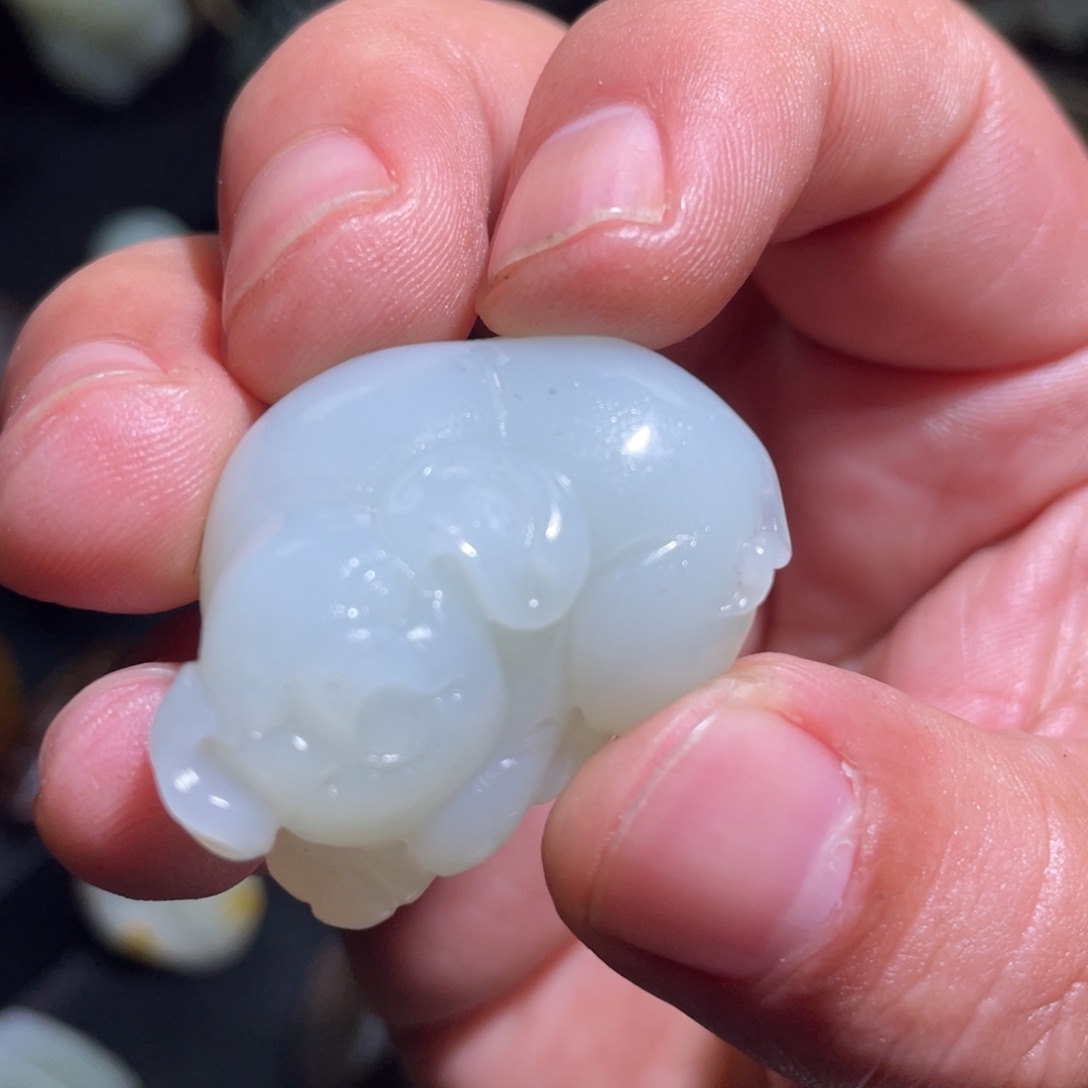 和田玉颈饰未镶嵌舒*