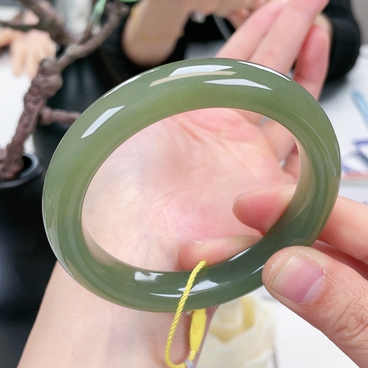 和田玉手镯5657未镶嵌