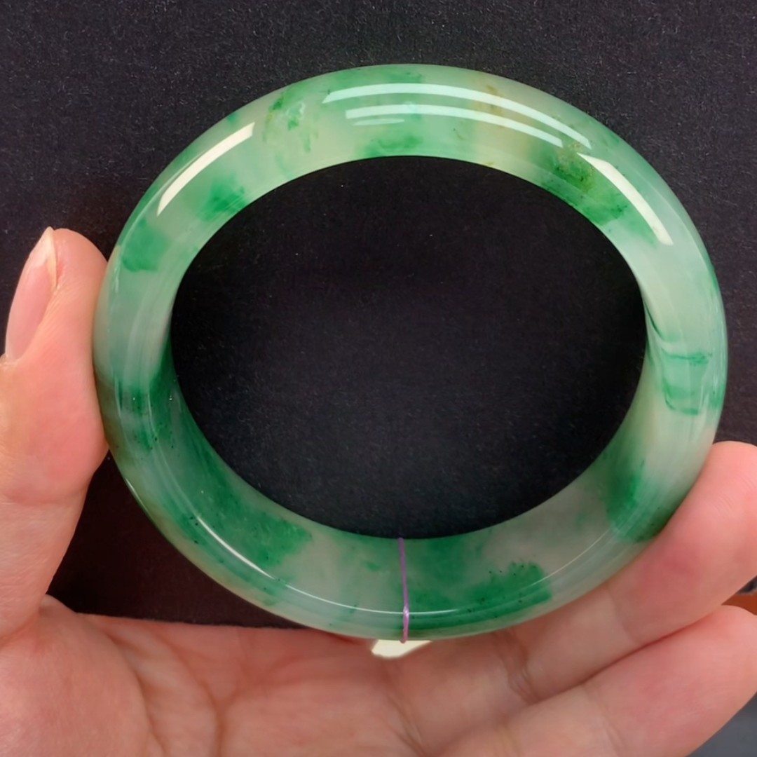 天然非洲翠手镯，飘花