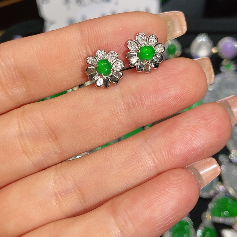 【闪购商品】翡翠耳饰未镶嵌天然翡翠