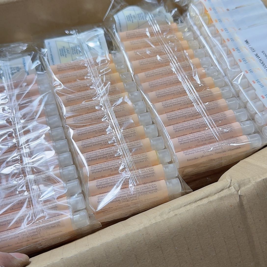 媒**盟中古商品，瑕疵品，不保好坏。136