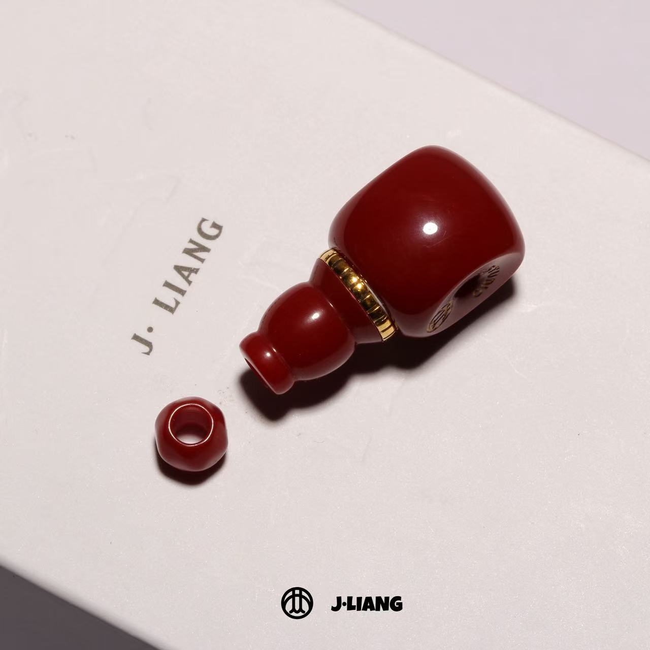 《己两》平替料器三通文玩配饰