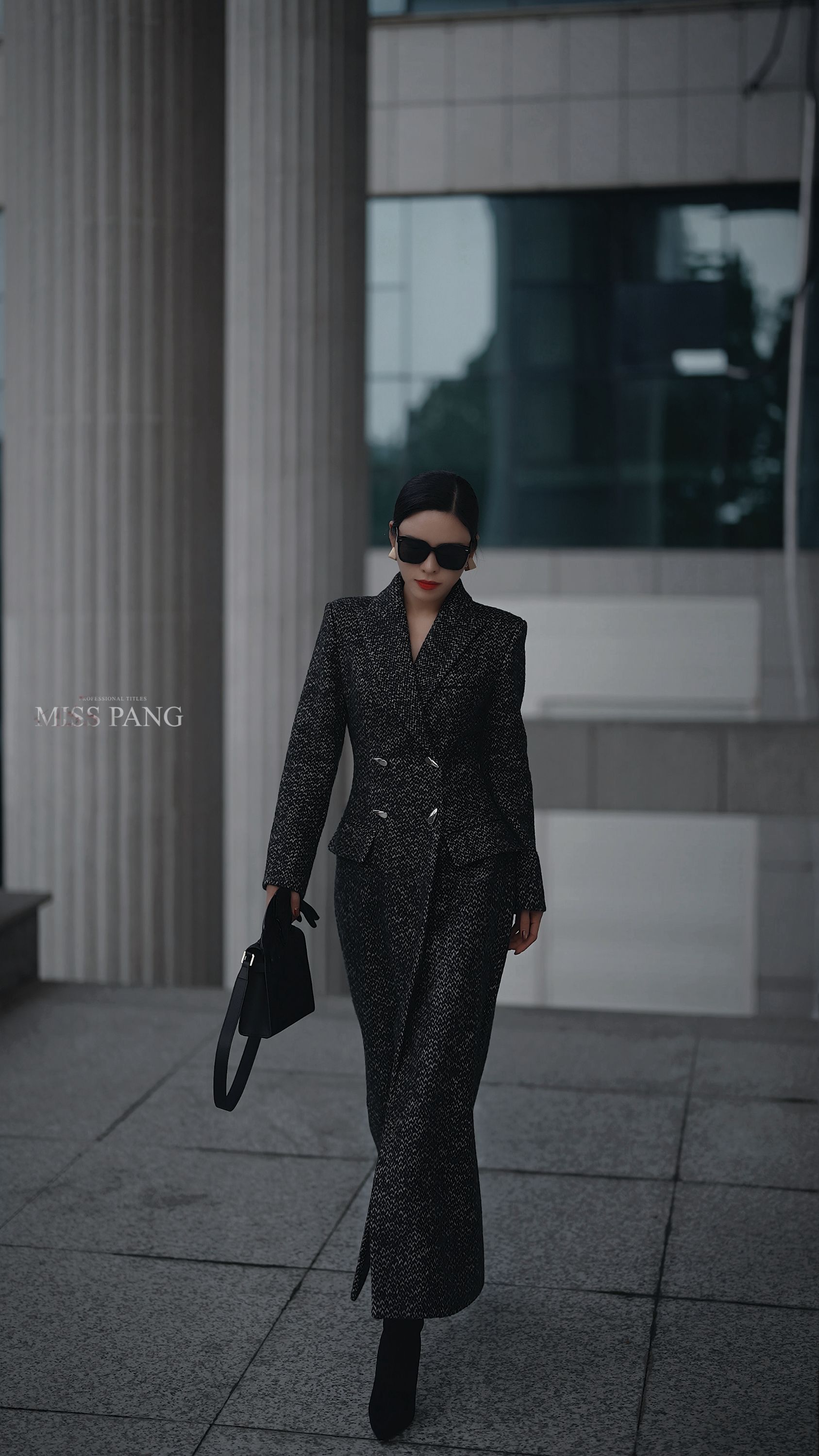 气质款显瘦修身大衣