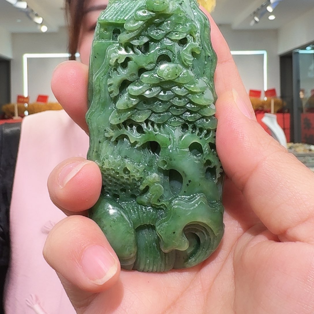 和田玉（糖玉）未镶嵌颈饰吊坠