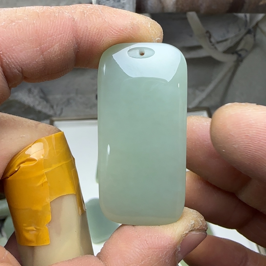 和田玉未镶嵌颈饰且末