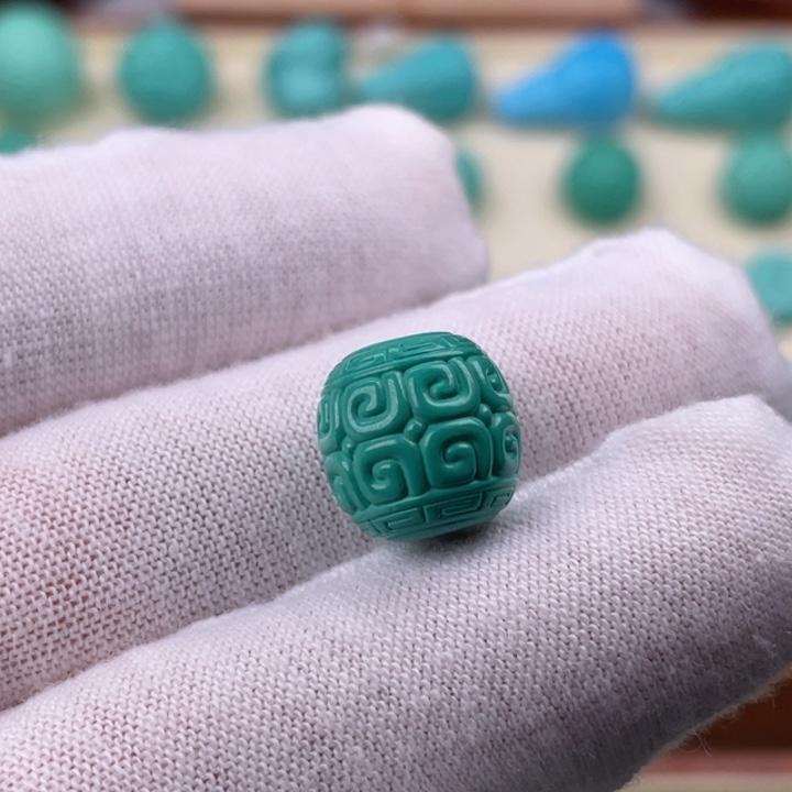精品绿色回纹珠卡12mm