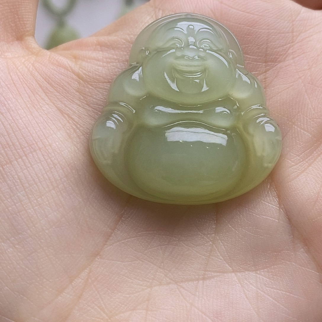 和田玉颈饰未镶嵌心**水