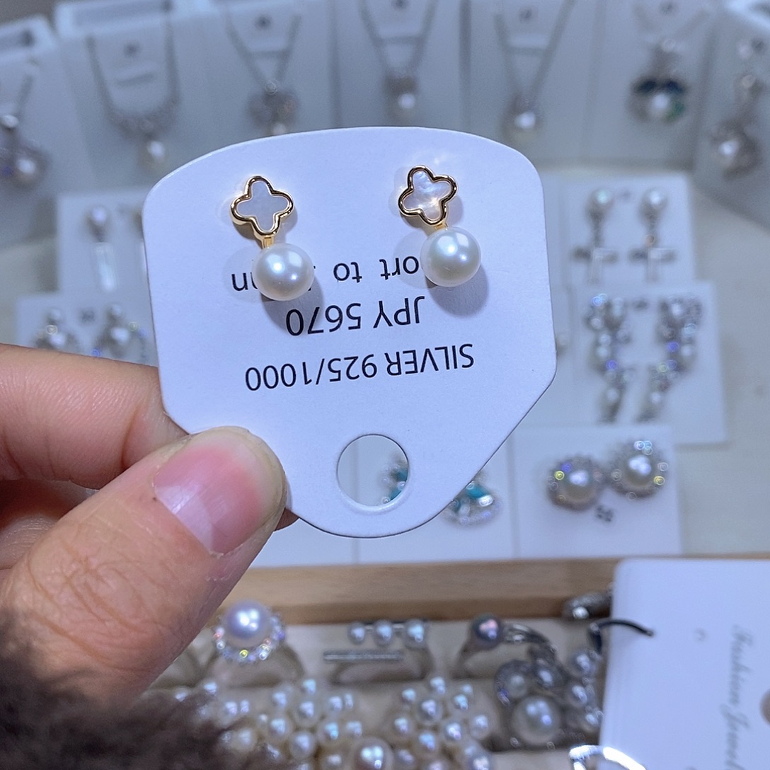 淡水珍珠耳饰未镶嵌