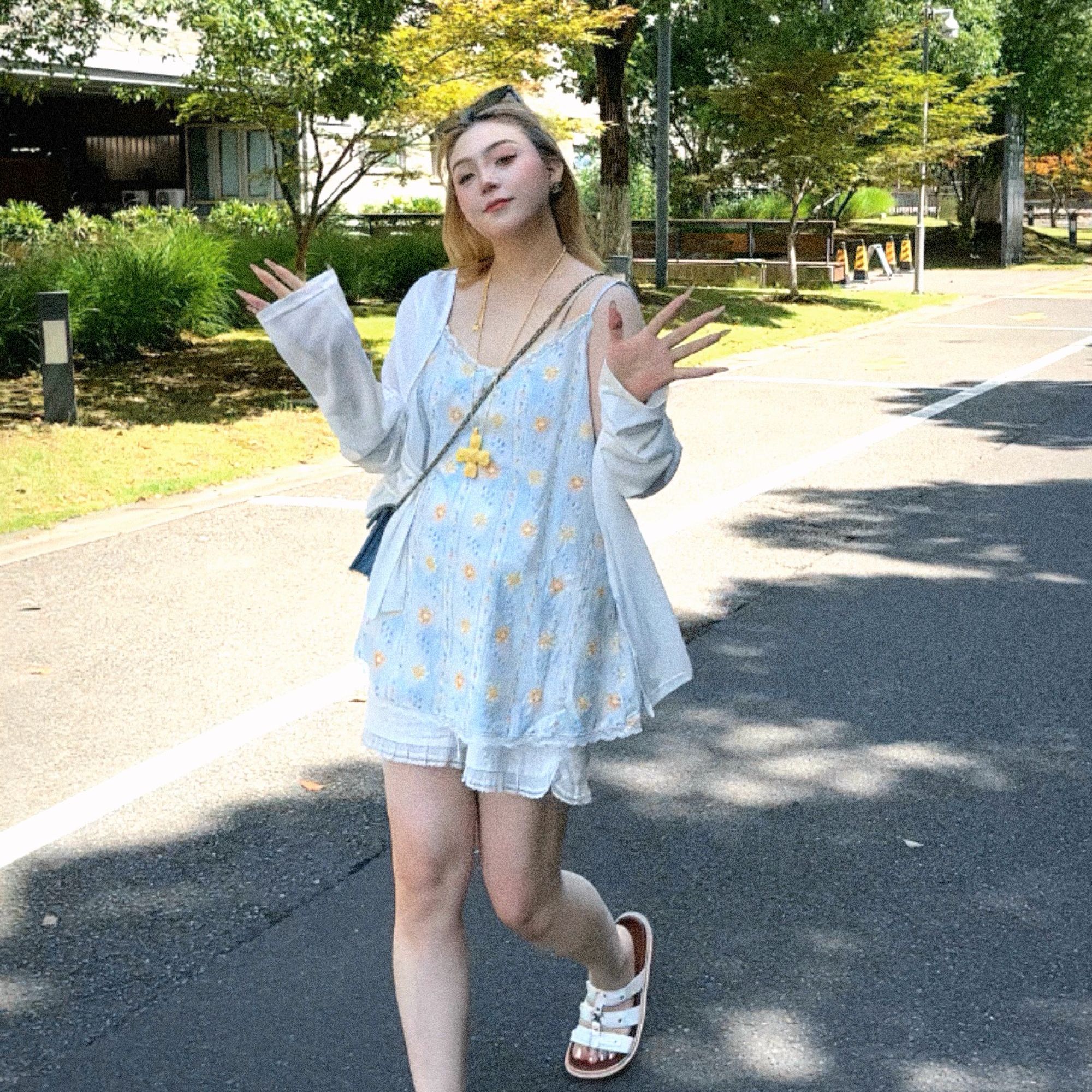 【瘦瘦】气泡饮料-大码夏季甜美莱赛尔宽松无袖小碎花上衣F0008